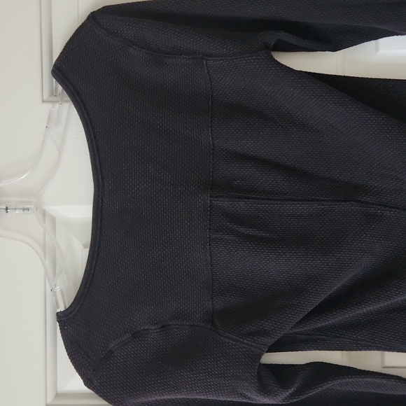 We the Free newbie black thermal with cuff sleeve - Picture 6 of 6